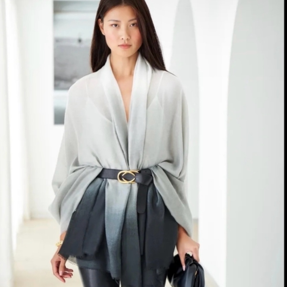 Cushnie oversized ombré scarf